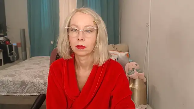 LuxuryNika live XXX chat