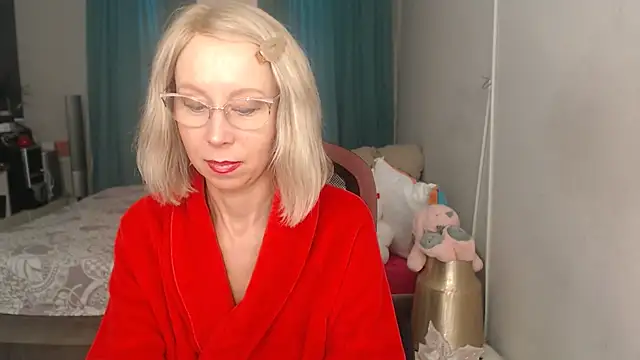 LuxuryNika – Naživo XXX chat