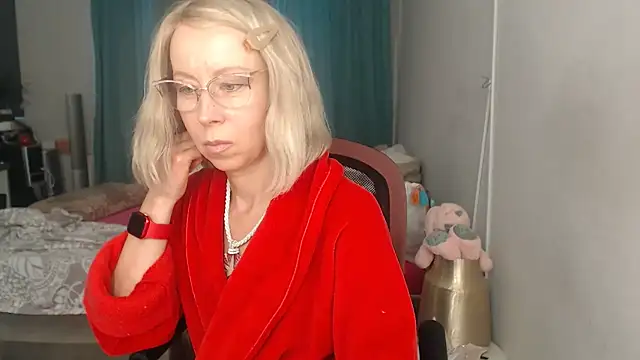 LuxuryNika's Live XXX Chat