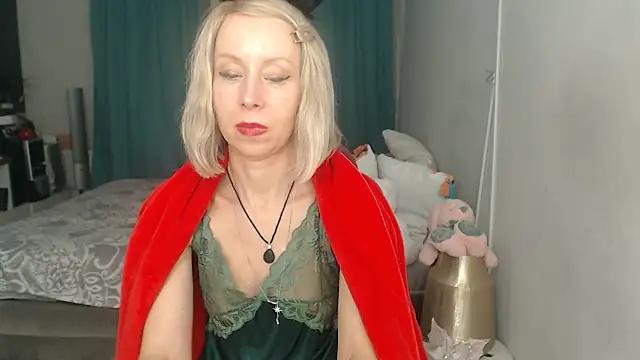 LuxuryNika – Live XXX-chat