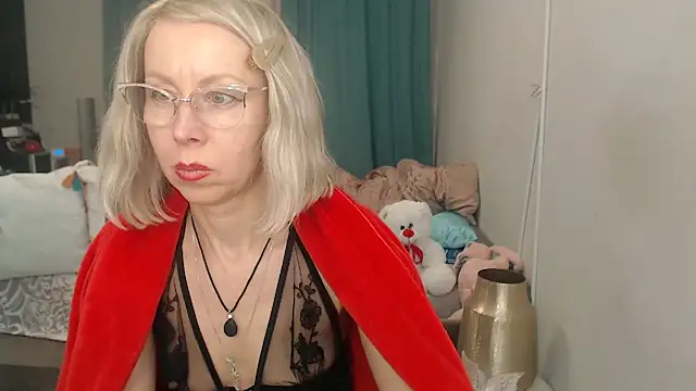 LuxuryNika live XXX chat