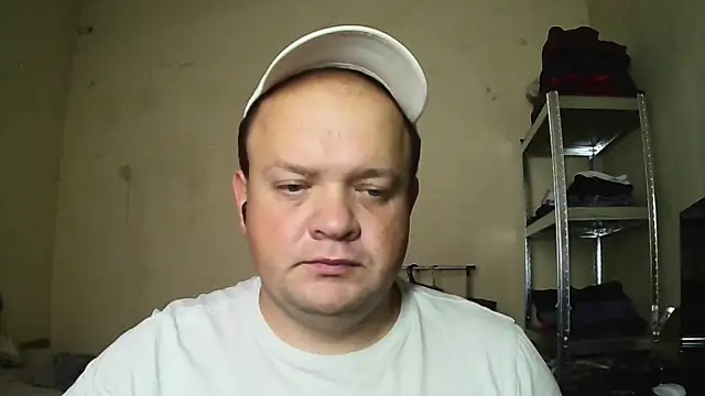 Dimka132 Show in webcam