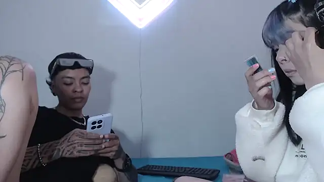 dulce_maria_x's Webcam Show
