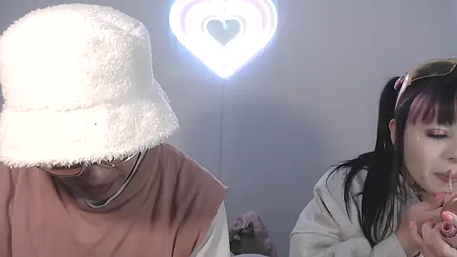 dulce_maria_x's Webcam Show