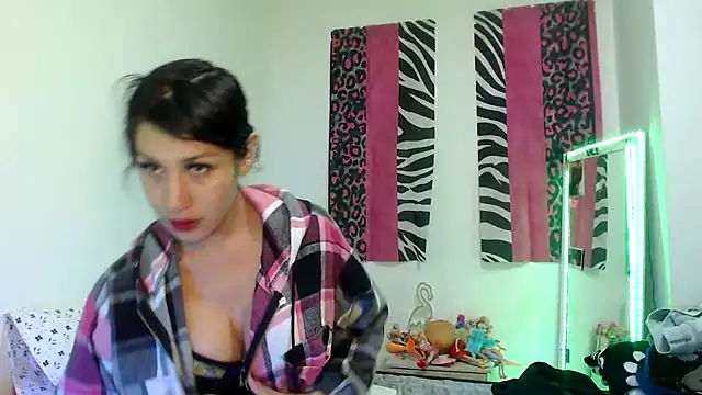 Pokazy przed kamerką – Doll_sary