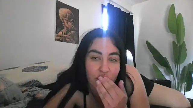 WetFlower69 Show in webcam