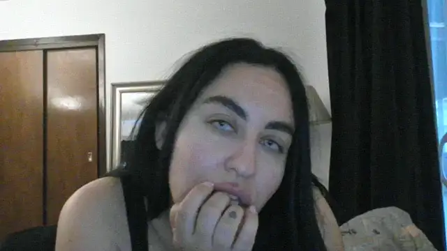 WetFlower69 Show Webcam