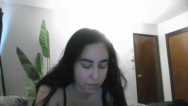 WetFlower69: διαδικτυακό σόου στην κάμερα