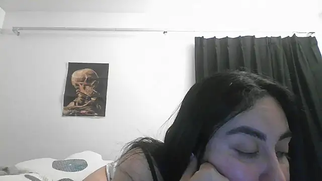 WetFlower69: διαδικτυακό σόου στην κάμερα