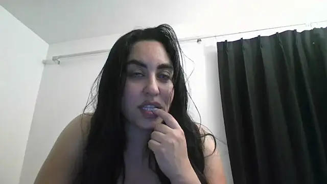 הופעת וובקאם של WetFlower69