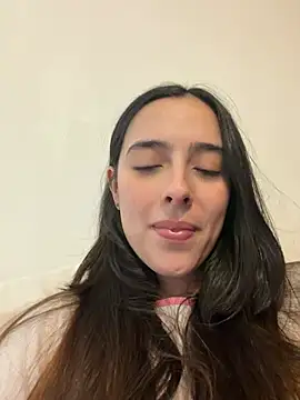 swrennn19 Adlı Modelin Canlı XXX Sohbeti