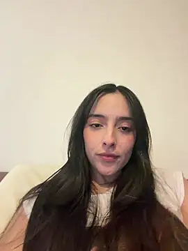 swrennn19 Adlı Modelin Canlı XXX Sohbeti