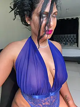 Show modela Latina-miss na web-kameri