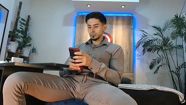 Andrew_4_ Show Webcam