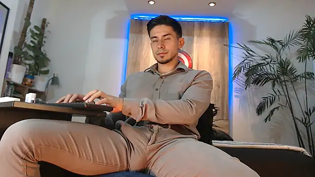 Andrew_4_ Show Webcam