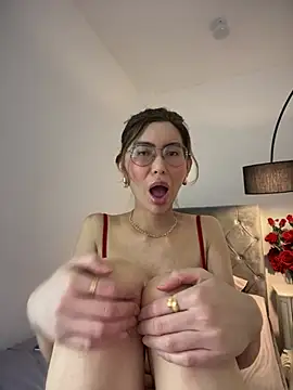 Ivysnow's Webcam Show