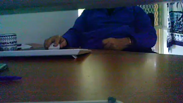 oldaussie13 Show in webcam