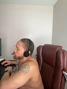 Fathero1time webkamerás műsora