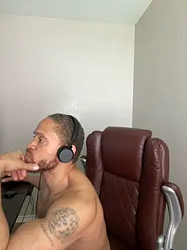 Fathero1time webkamerás műsora
