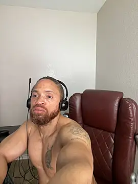 Fathero1time webkamerás műsora