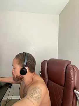 Fathero1time Show in webcam