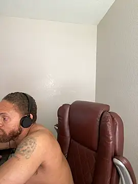 Fathero1time Show in webcam