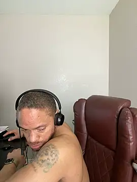 Fathero1time webkamerás műsora