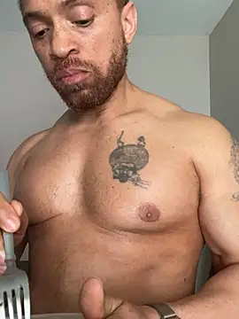 Fathero1time Show in webcam