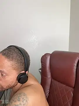 Fathero1time webkamerás műsora
