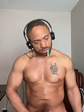 Fathero1time Show in webcam