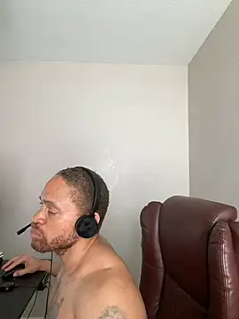 Fathero1time Show in webcam