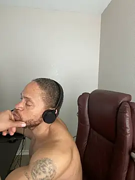 Fathero1time webkamerás műsora