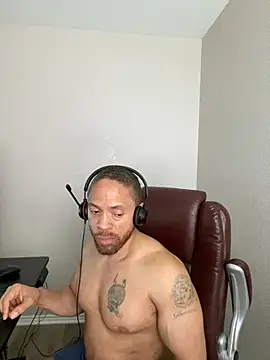 Fathero1time Show in webcam