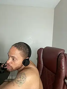 Fathero1time webkamerás műsora