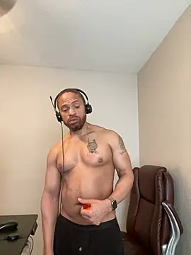 Fathero1time Show in webcam