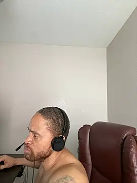 Fathero1time Show in webcam