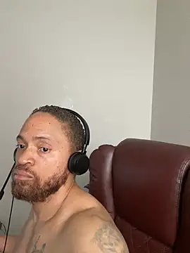 Fathero1time Show in webcam