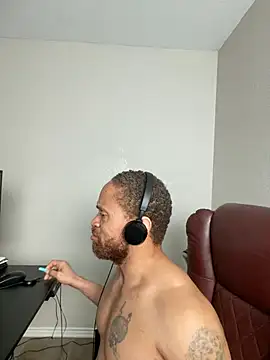 Fathero1time Show in webcam