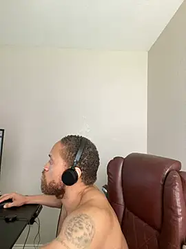 Fathero1time Show in webcam
