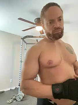 Show modela Fathero1time na web-kameri