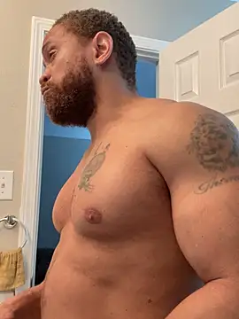 Fathero1time Show in webcam