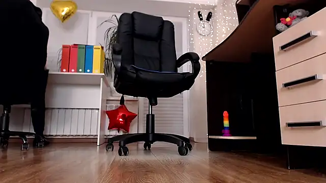 CassieDonald Adlı Modelin Web Kamerası Şovu