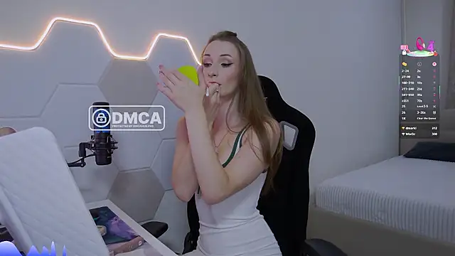 SkyqueenI's Live XXX Chat