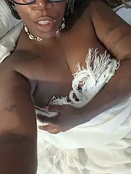 Adrilovechocolate Chat XXX live