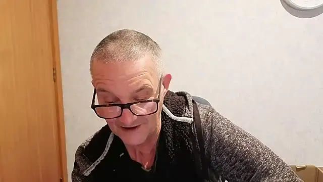 daddy_man Pertunjukan Webcam