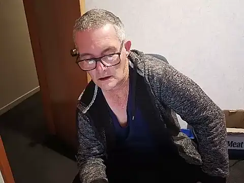 daddy_man 在線直播表演