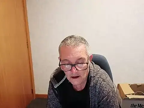 daddy_man Pertunjukan Webcam