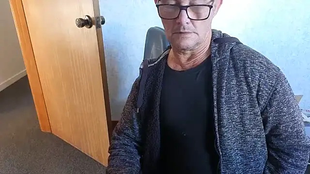 daddy_man Show in webcam