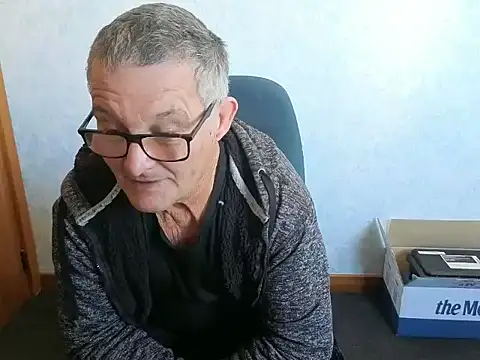 daddy_man Adlı Modelin Web Kamerası Şovu