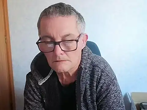 daddy_man 网络视讯表演